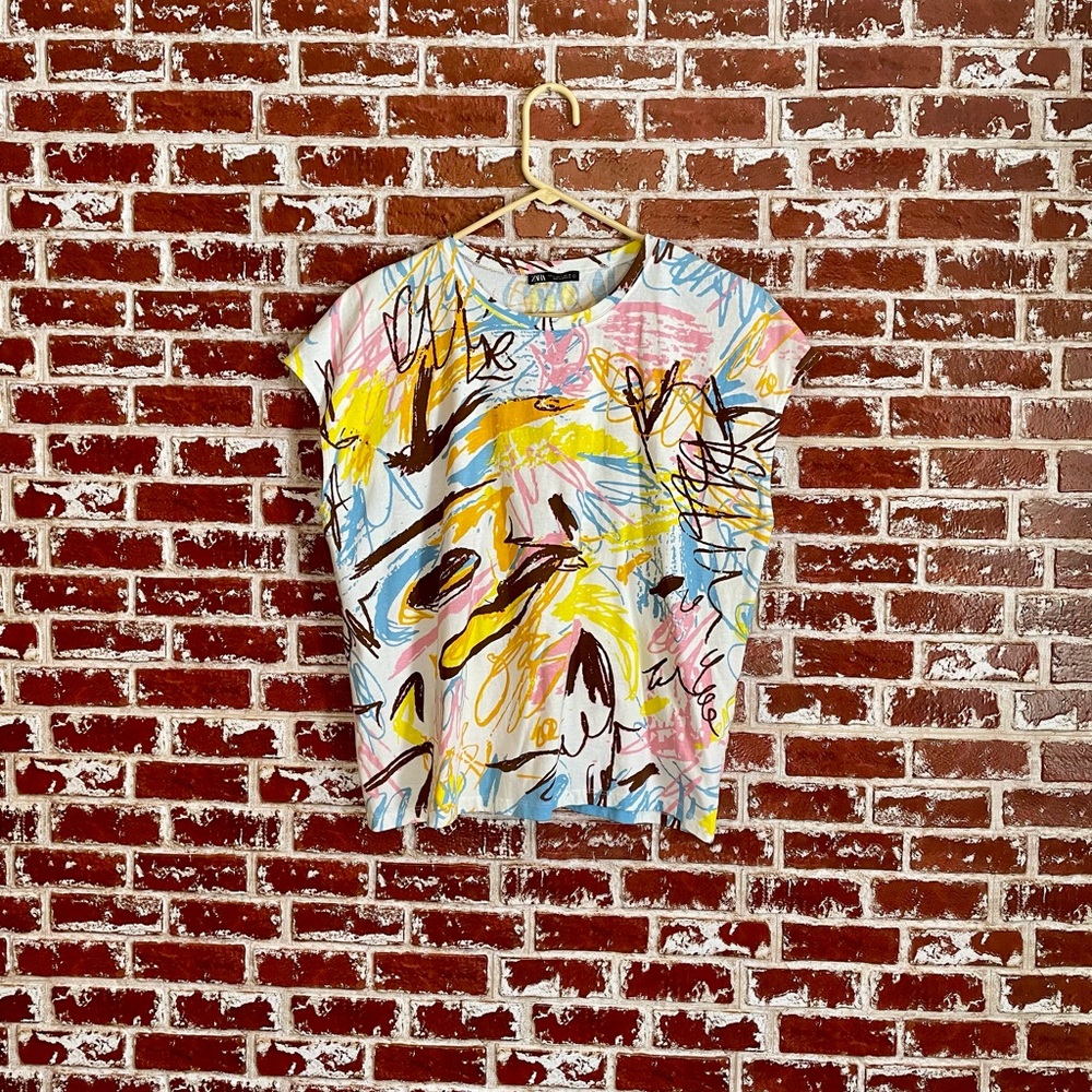 Zara Multicolor Graffiti Graphic Art Cotton Boxy Tee. Women’s Large